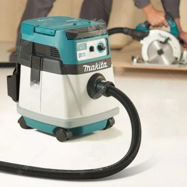 Máy hút bụi dùng pin Makita DVC157LZX3